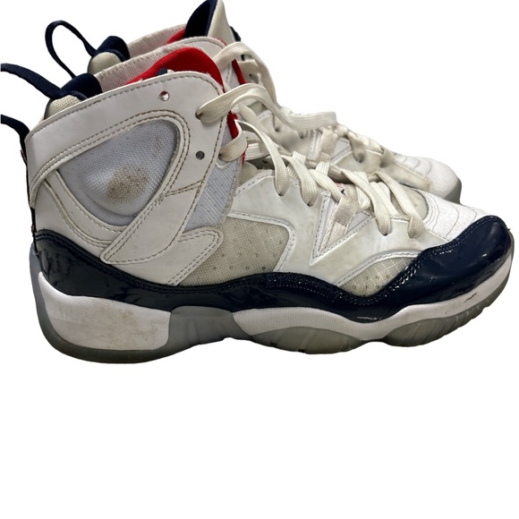 Very Good Condition, Nike Jordan JumpMan High-Tops, Size 6Y, white and navy - Picture 4 of 5